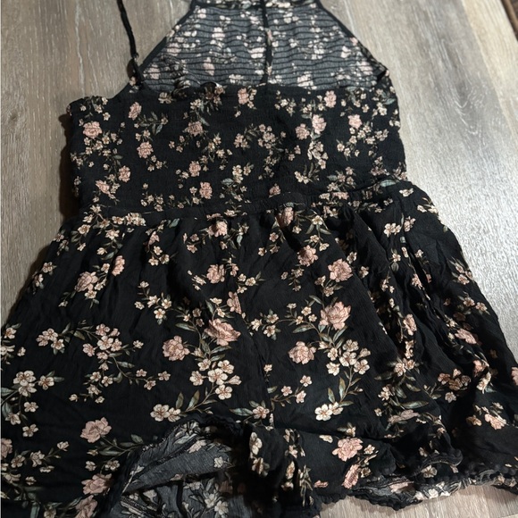 American Eagle Outfitters Black Floral Romper with Pink Flowers - Picture 2 of 4